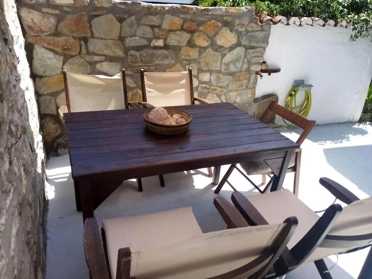 Petrino1880 Sea-Vacation Apartment In Chalkidiki Agios Nikolaos  Greece
